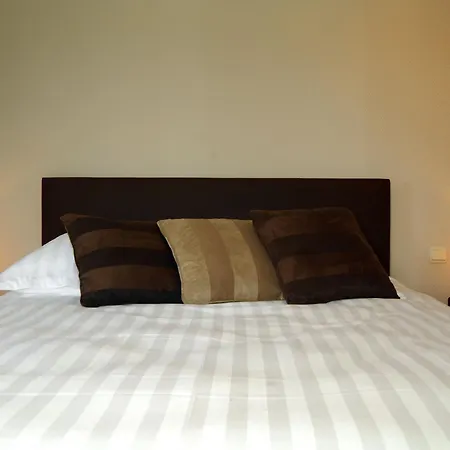 Hotel Le Saint Loup Gembloers